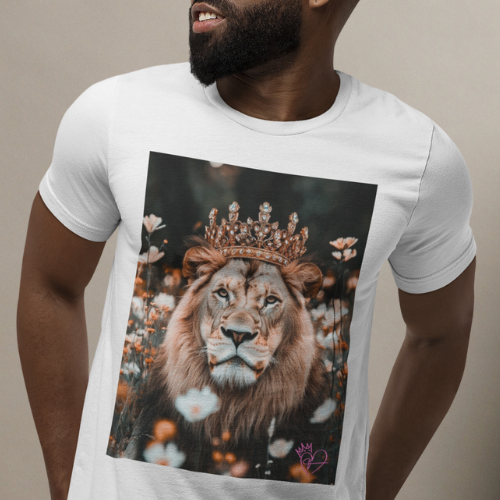 Male model wearing a t-shirt featuring a wild lion with a royal crown.